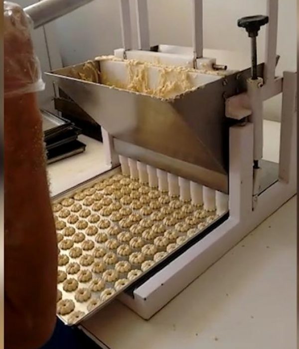 Pingadeira manual para biscoitos